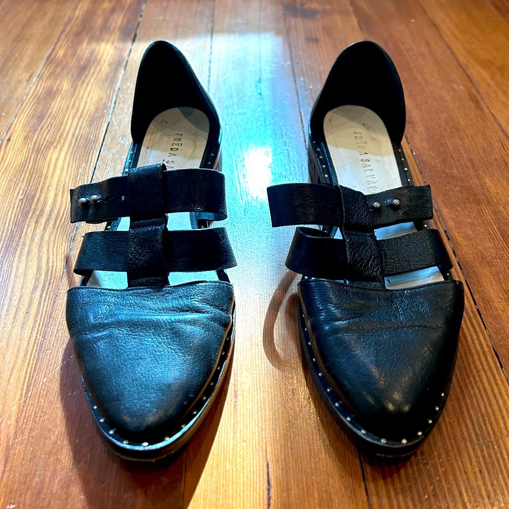 Freda Salvador Black d'orsay